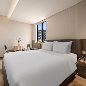 Standard Zimmer mit Kingsize-Bett